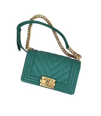 Pre-Owned Chanel Green Chevron Leather Small Boy Flap Bag – Excellent Condition
